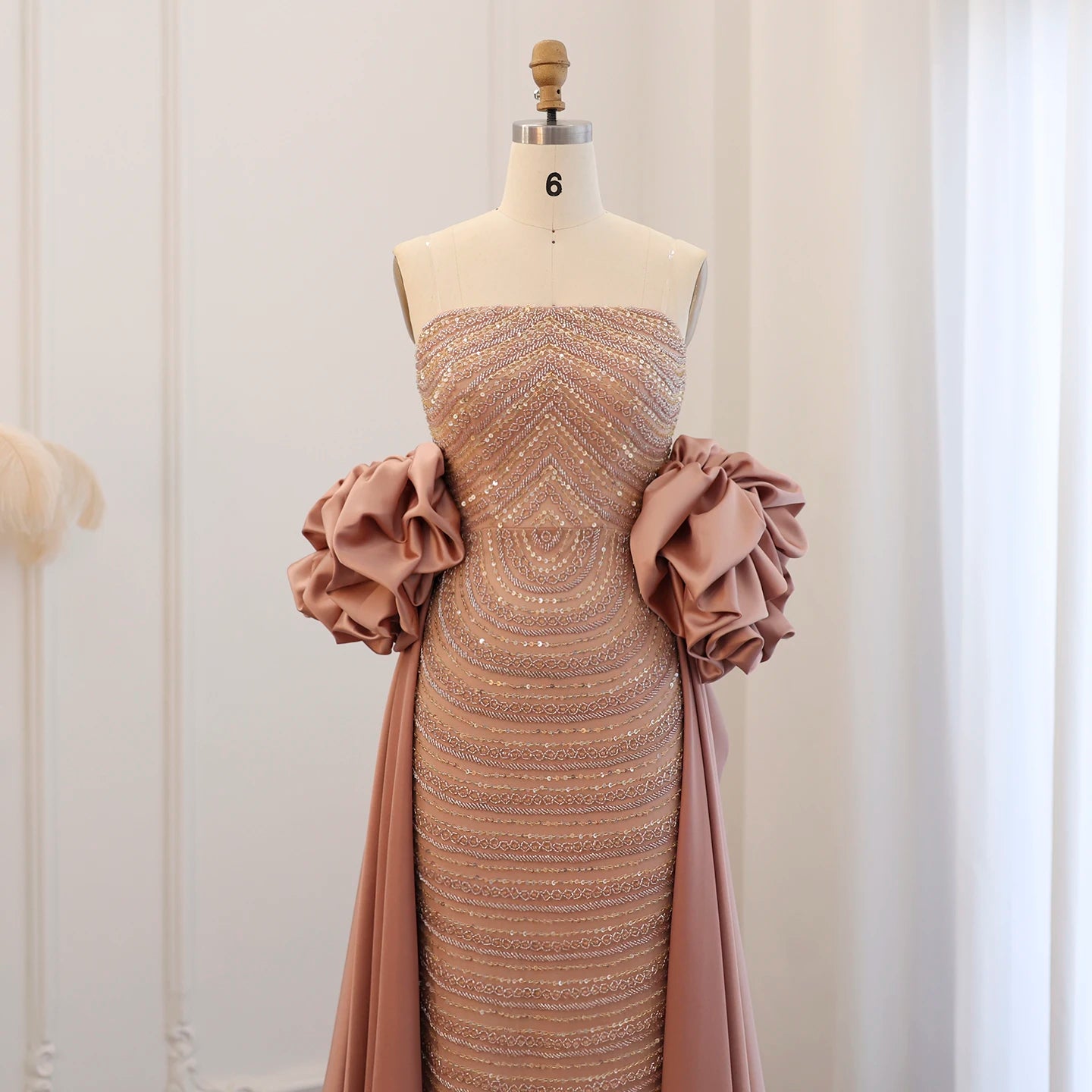 Luxury Arabic Dusty Rose Evening Dresses with Cape