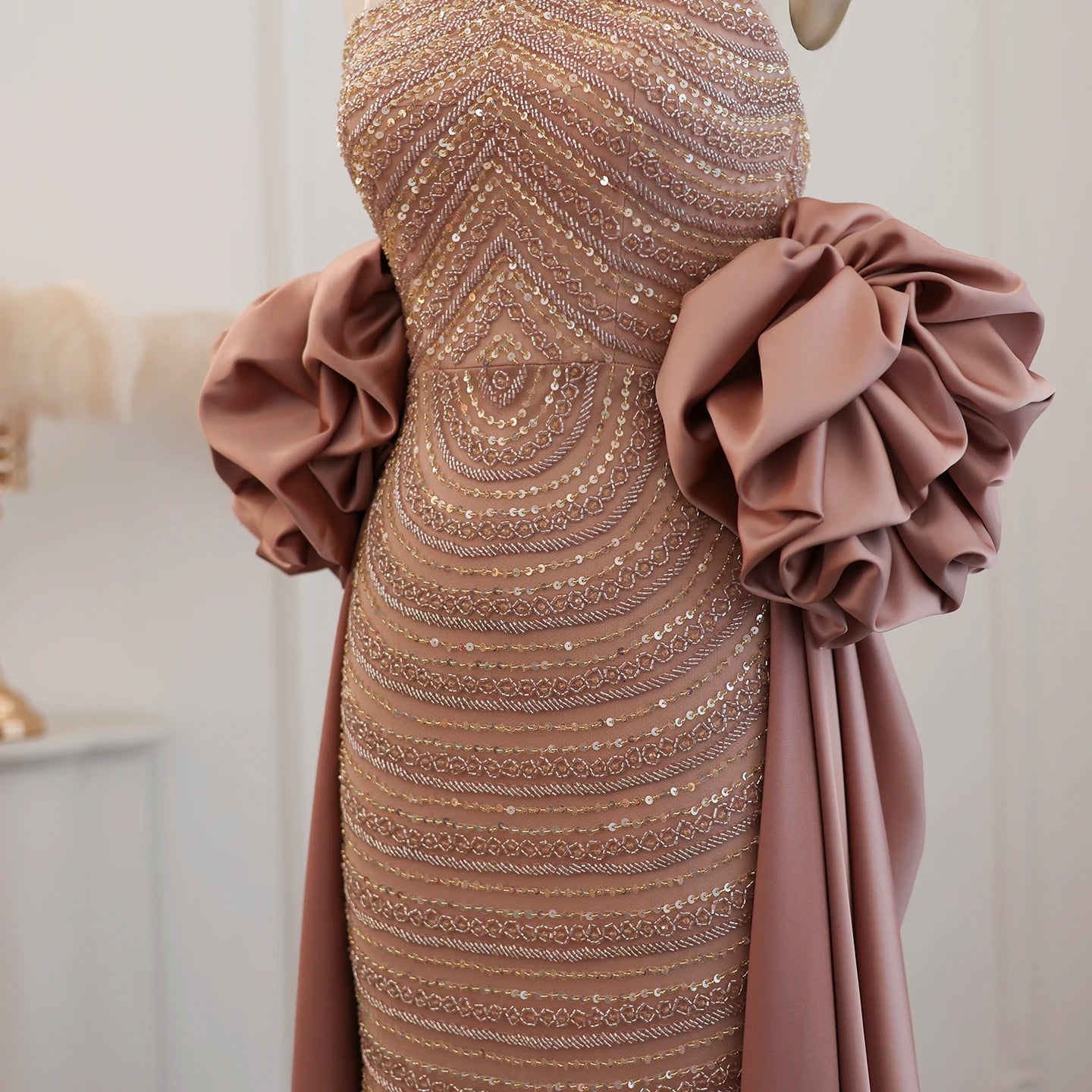 Luxury Arabic Dusty Rose Evening Dresses with Cape